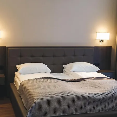 Hotel Irys By Derenivska Kupil