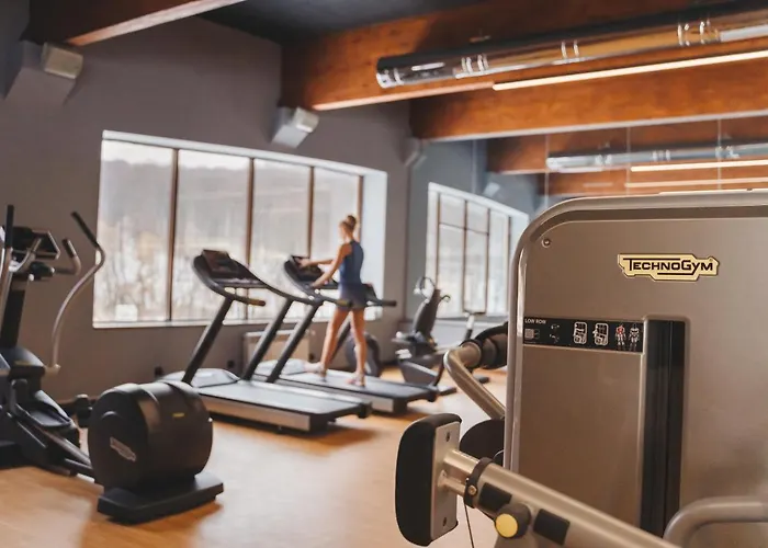 Irys By Derenivska Kupil 酒店 4*